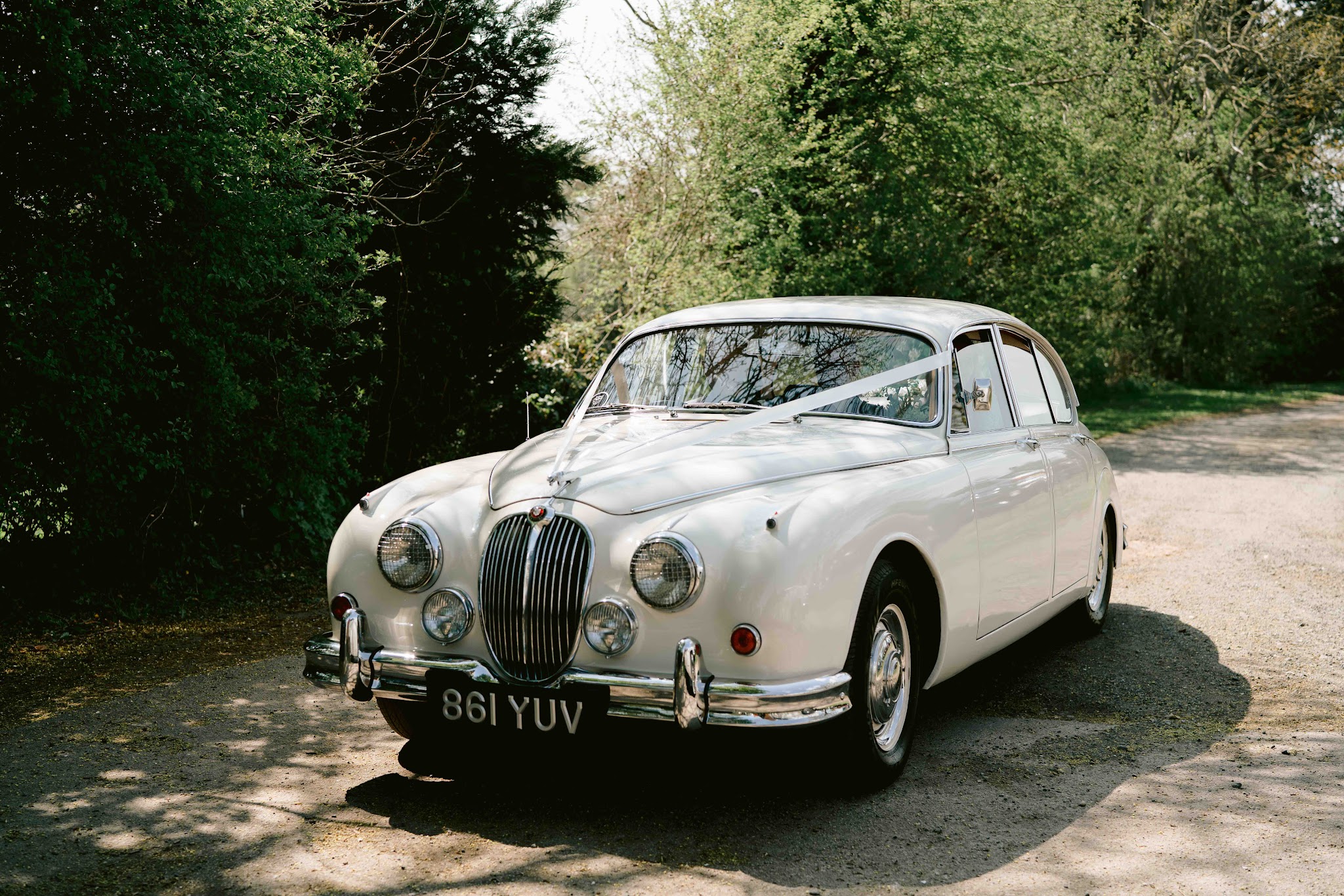 Classic Wedding Cars Cheshire - Car Hire - photo 1