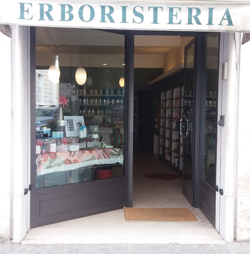 Erboristeria Il Papavero Rosso S.a.s.di Ballanti Silva