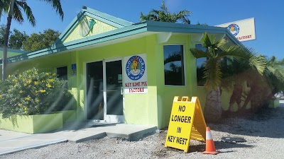 Photos of Blond Giraffe Key Lime Pie Factory