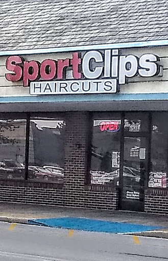 Sport Clips Haircuts of Carbondale - Thumbnail