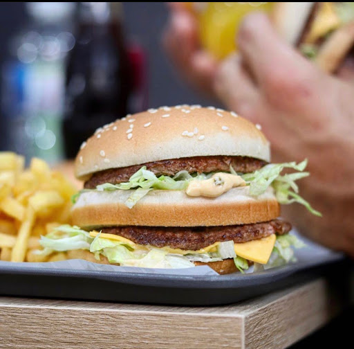 Photo 5 - Moon Burger