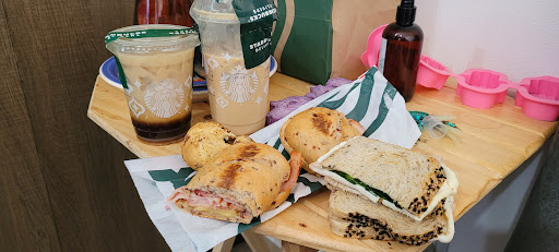 Starbucks Ubika El Refugio - Thumbnail