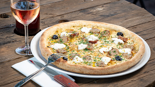 Royal Pizza la bouilladisse - Thumbnail