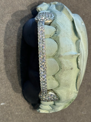 Au Grillz Jeweller - Thumbnail