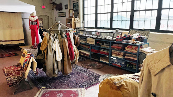 Briar Vintage by null