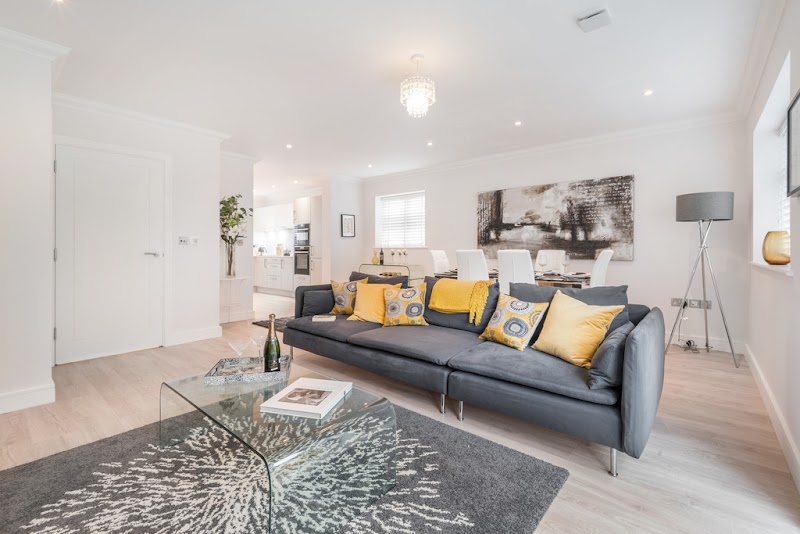 Move Revolution Estate Agent - Nutfield photo 3