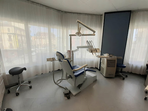 Clinica de Ortodoncia exclusiva Dra. Loreto Carrascal - Thumbnail