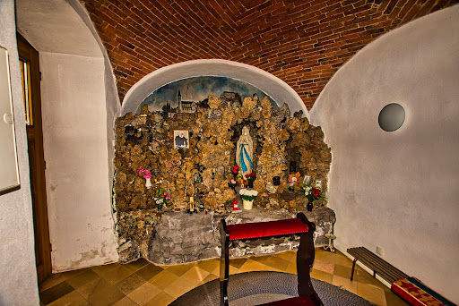 Kapelle mit Mariengrotte