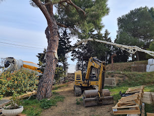 Photo n°19 de Azur arrosage et piscine à Cannes (Service de nettoyage de piscines)