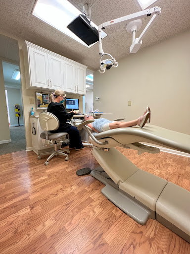 Pitts Leslie M DDS