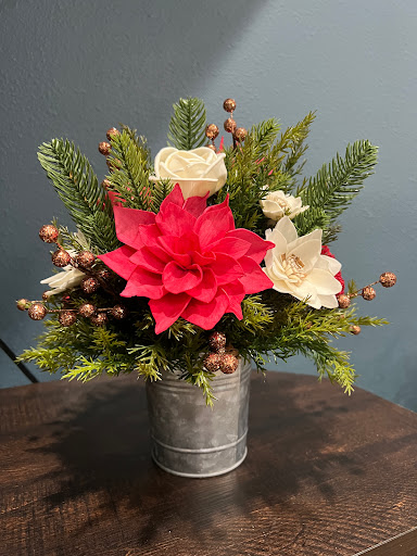 Timber + Petal Floral Studio, LLC Gallery - United States