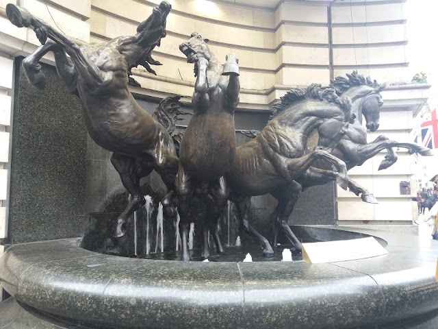 Piccadilly Circus