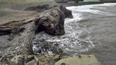 Photos of Dyrh&oacute;laey
