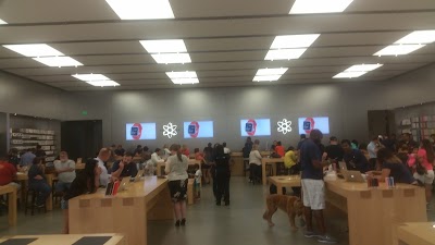 Photos of Apple Knox Street