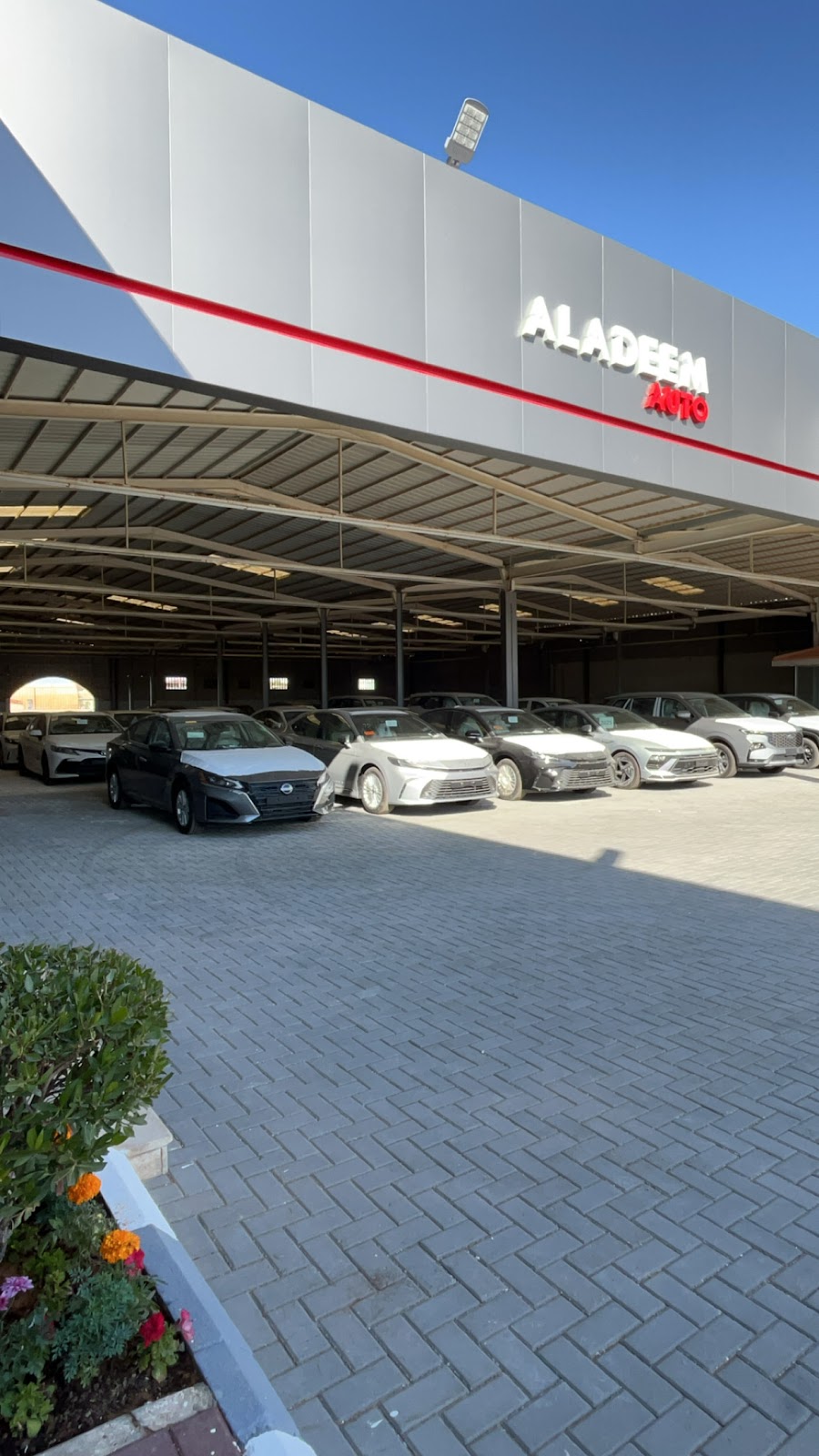 معرض مشرع العتيبي للسيارات - صورة 4