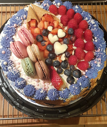 Mama Mia bakery Ltd - Caterer