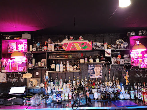 McFly's Pub - Visual