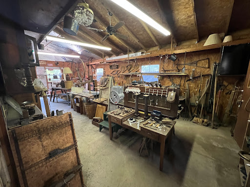 Dempsey's Antiques - Thumbnail