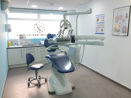 CLINICA DENTAL DR. CARLOS RODRIGUEZ