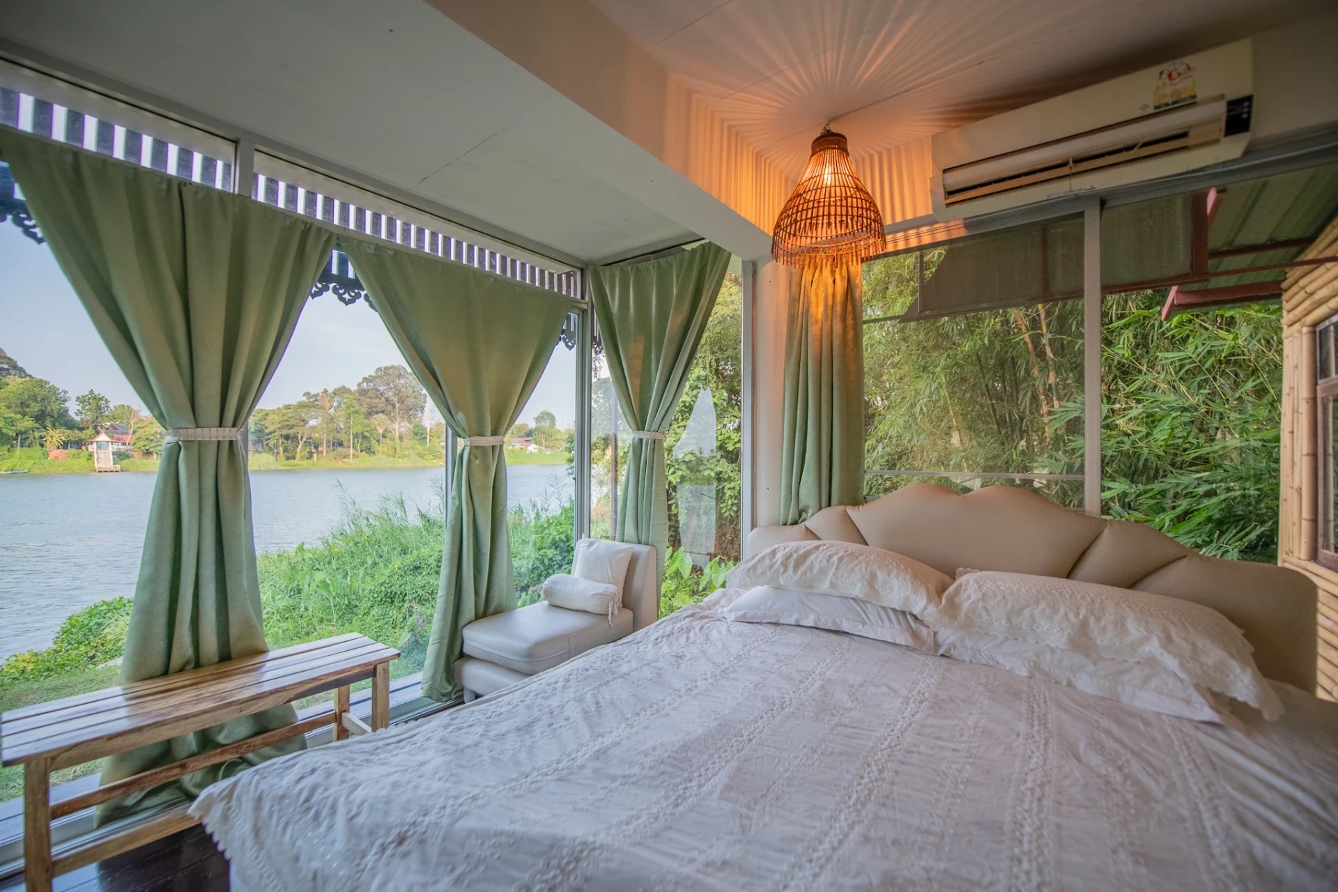 River Flow House Bangtanod