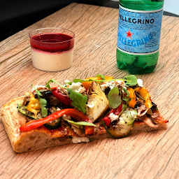 Photo n°18 de La Pizza du Dimanche Soir de Garches à Garches (Épicerie italienne)