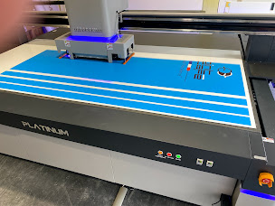 Photo n°26 de CELIPRESS (POINTPRESS) - magasin d'enseignes, signalétique, textiles personnalisés, Marquage véhicule et covering à Agen à Le Passage (Société de flocage)