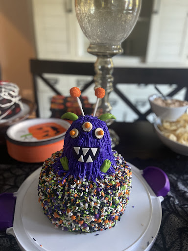 Rocque 'N Cakes - Thumbnail