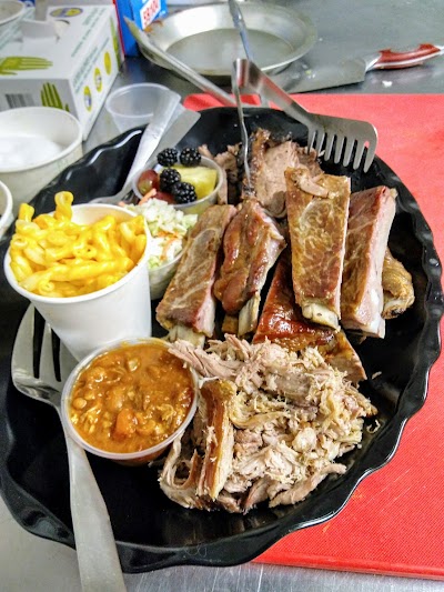 Photos of Meade's BBQ
