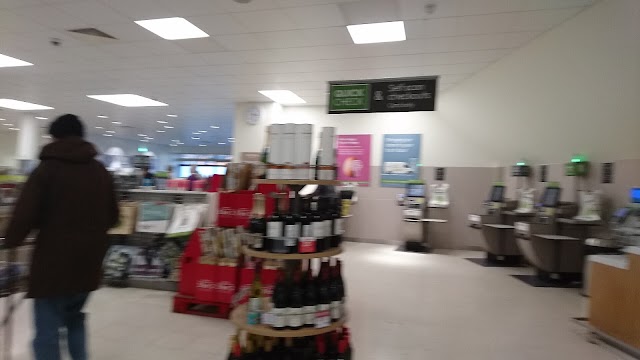 Waitrose & Partners Dorking