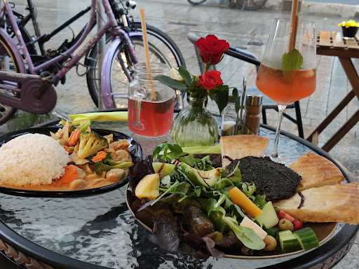Café & Restaurant Shiraz - Thumbnail