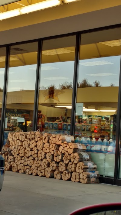 Photos of Snappy's Convenience Store