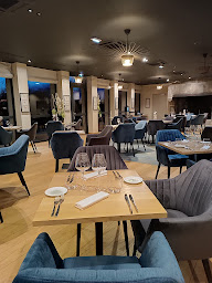 Photo n°2 de Le Jardin de l'Abbaye à Le Tronchet (Restaurant)