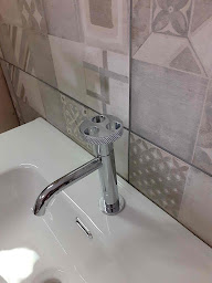 Photo n°5 de Périn Carrelage à Montcabrier (Magasin de carrelage)