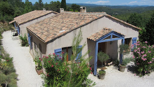 Photo n°2 de Les-Eucalyptus à Le Thoronet (Agence de location de chalets)