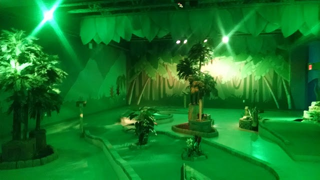 Shipwrecked Miniature Golf