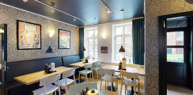 Åbningstider for Jacobsen - Dansk Spisehus & Take Away