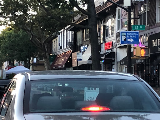 Bell Blvd/40 Av - Thumbnail