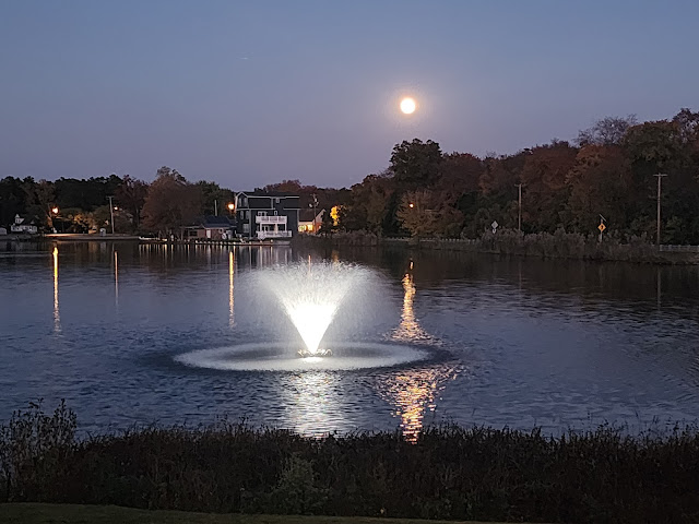 Lake House Restaurant by null