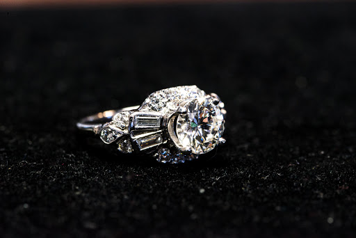 Lovelady Diamond Jewelry & Gold Buyers - Thumbnail
