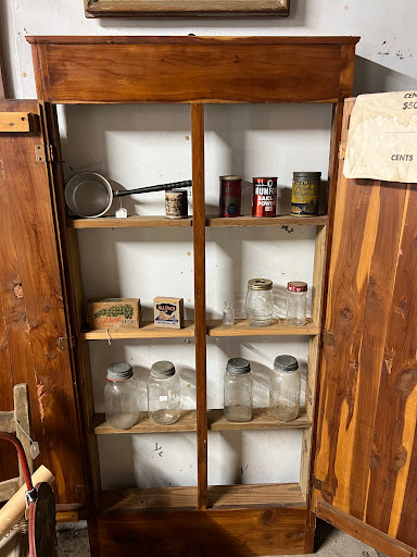 Dempsey's Antiques - Thumbnail