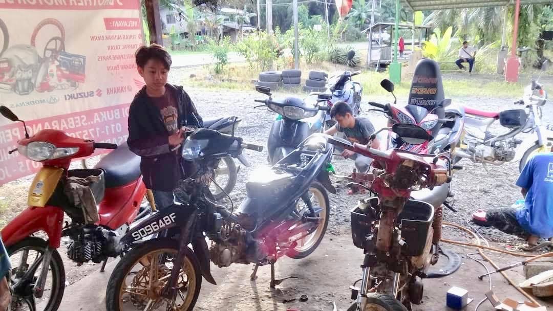 Bengkel Motor J Brother - Bengkel Motosikal di Kampung Perpaduan Bagahak 3