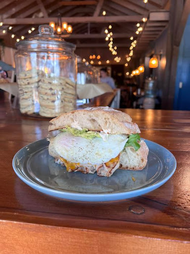 Hayley's Eatery - Visual
