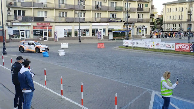 Komentarze i opinie o PSS Społem Białystok Dom Handlowy Central/ Salon Eleganza