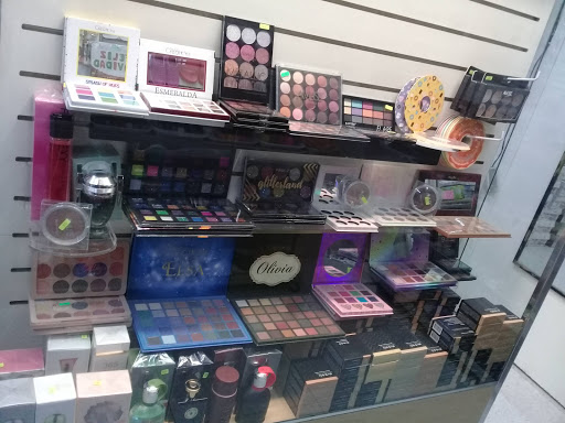 Frida's Cosmetics - Visual