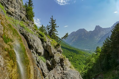 Ujëvara e Rrogamit - Rrogami Waterfall