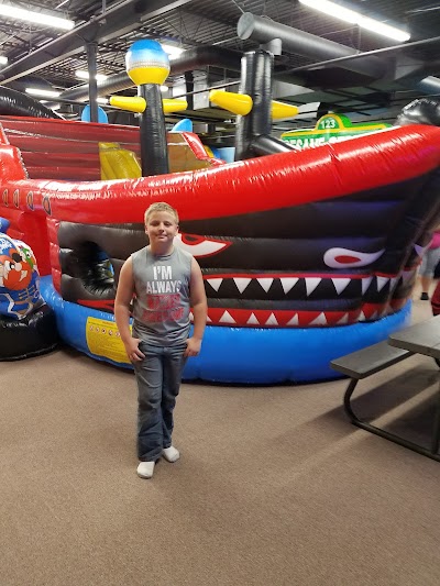 BOUNCIN AROUND Indoor Fun Park