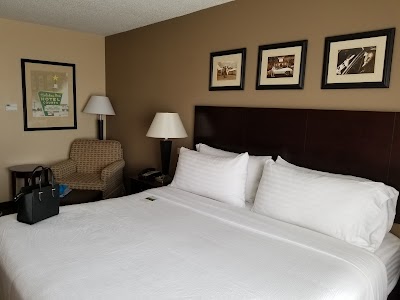 Photos of Holiday Inn Aurora North- Naperville