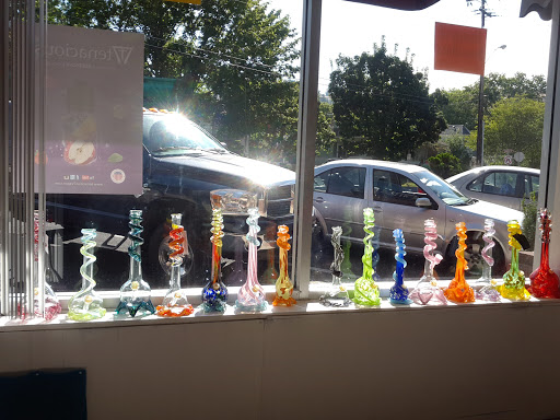 HEAD-E-SHOP LLC - Visual