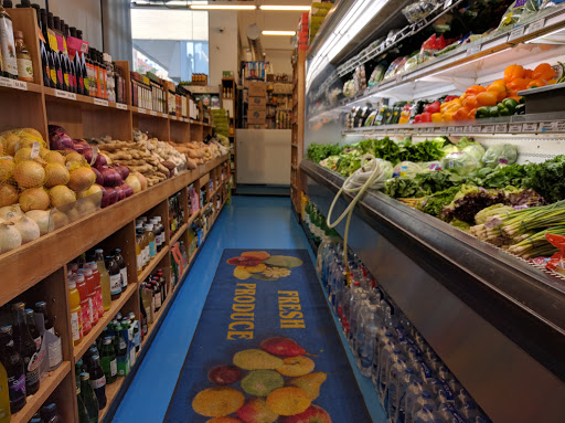 Fresh & Wild Food Market Gallery - Canada