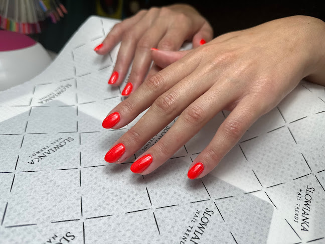 Adriana's Beauty Parlour - Reading